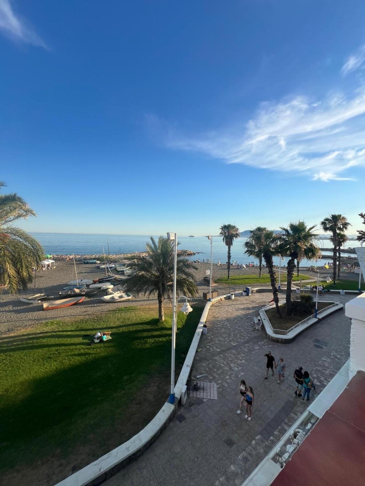 La Buhardilla De Pedregalejo Apartment Malaga Exterior photo